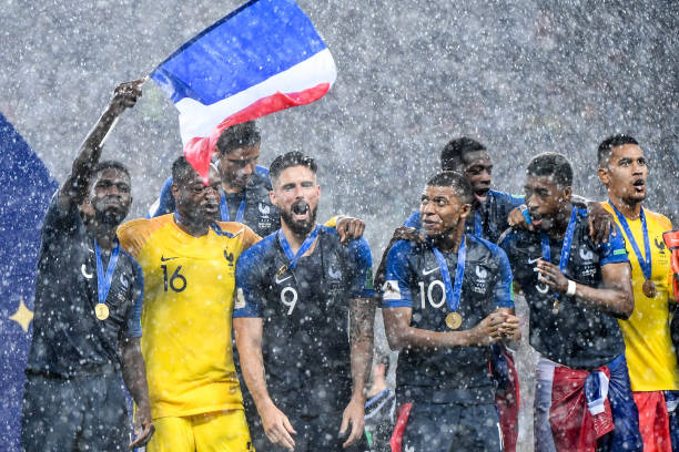 我国提出到2027年底 全面实现5G规模化应用.