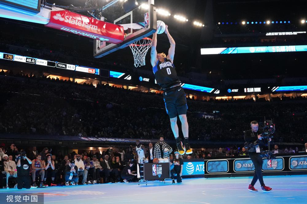 在竞争激烈 在竞争激烈