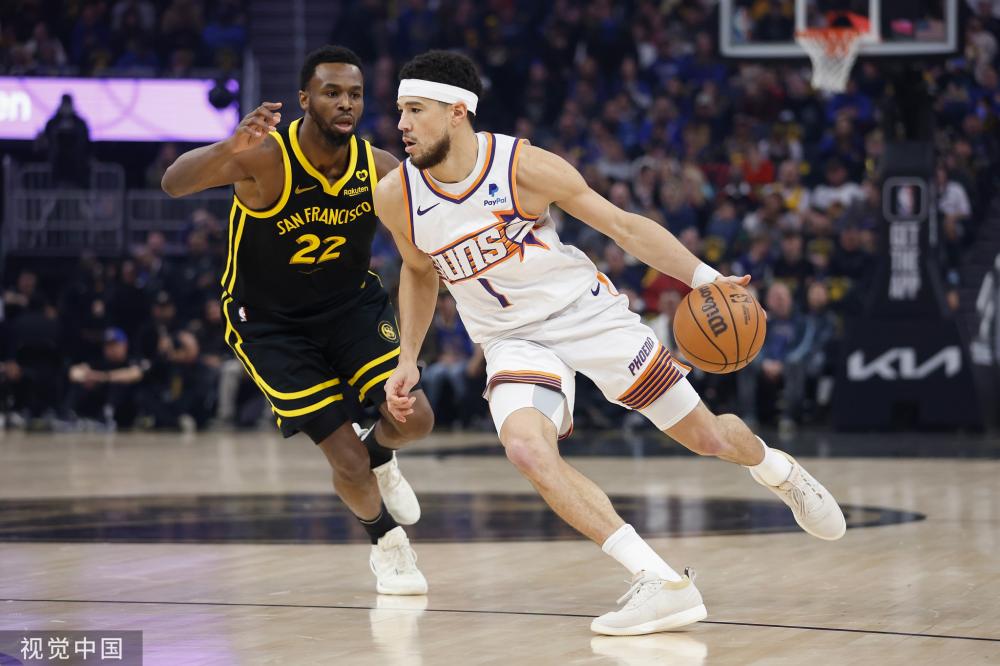 马竞演练五后卫阵型备战曼联 苏亚雷斯无缘首发.