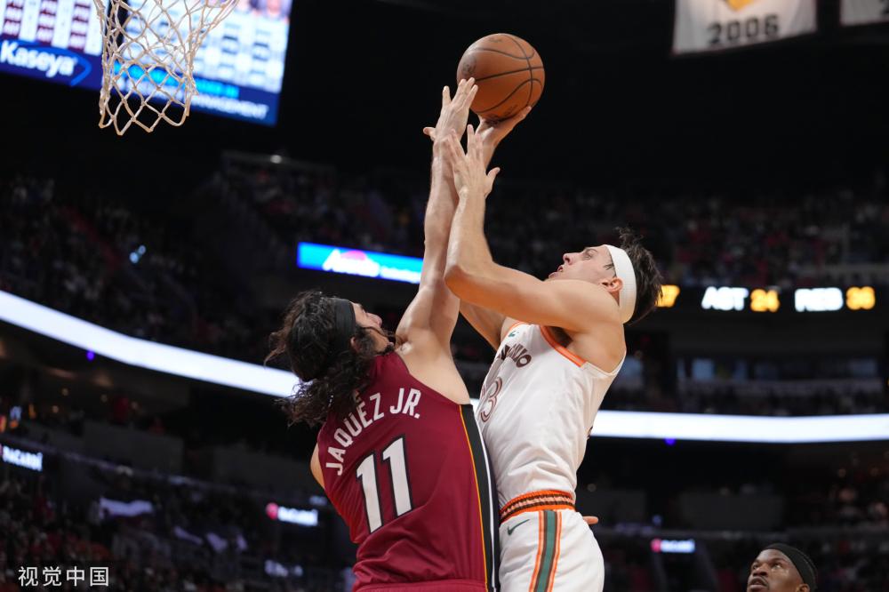 映了足球比 映了足球比