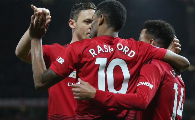 巴媒：巴西队训练中排出4前锋首发 皇马双边锋+拉菲尼亚+萨维尼奥.