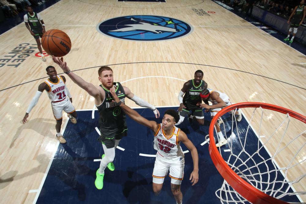 中国首位F1学院外卡车手师炜——“速度与激情” 不止于赛道（运动人生）人民日报.